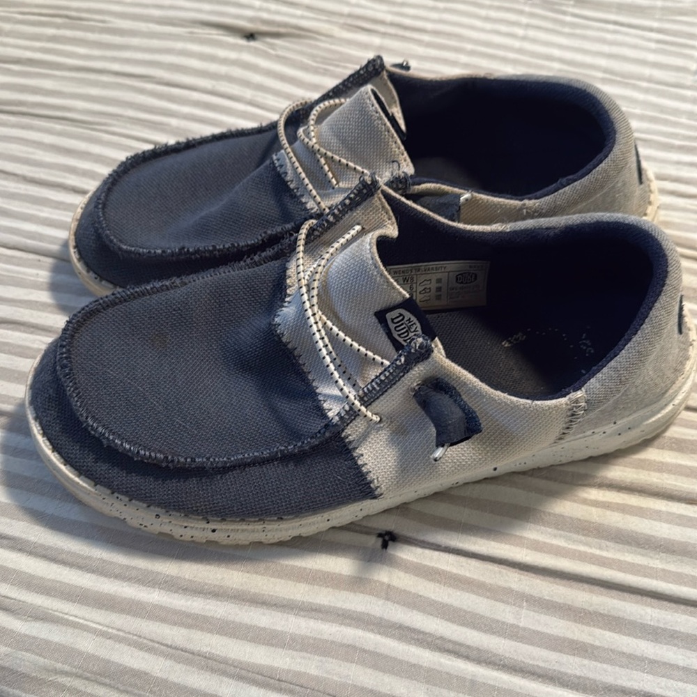 Hey Dudes slides